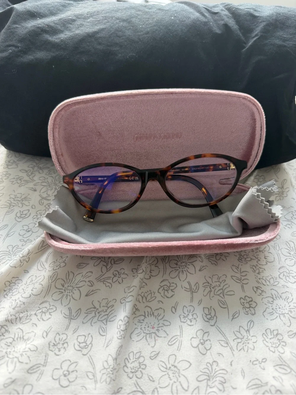 Miu Miu miu cat